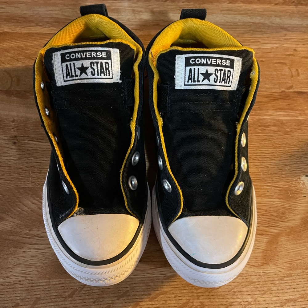 Black converse high tops